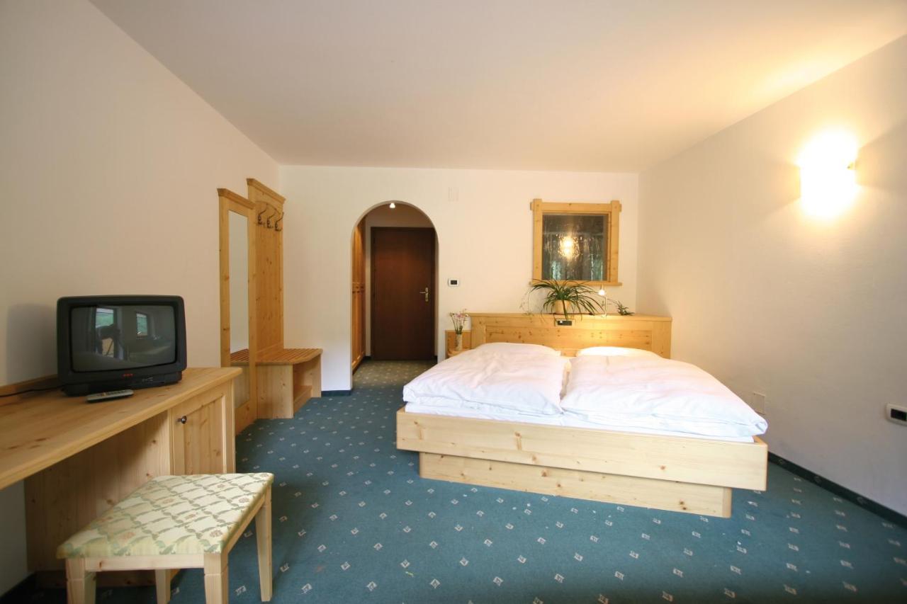 Hotel Rainhof Senales/Schnals Pokoj fotografie
